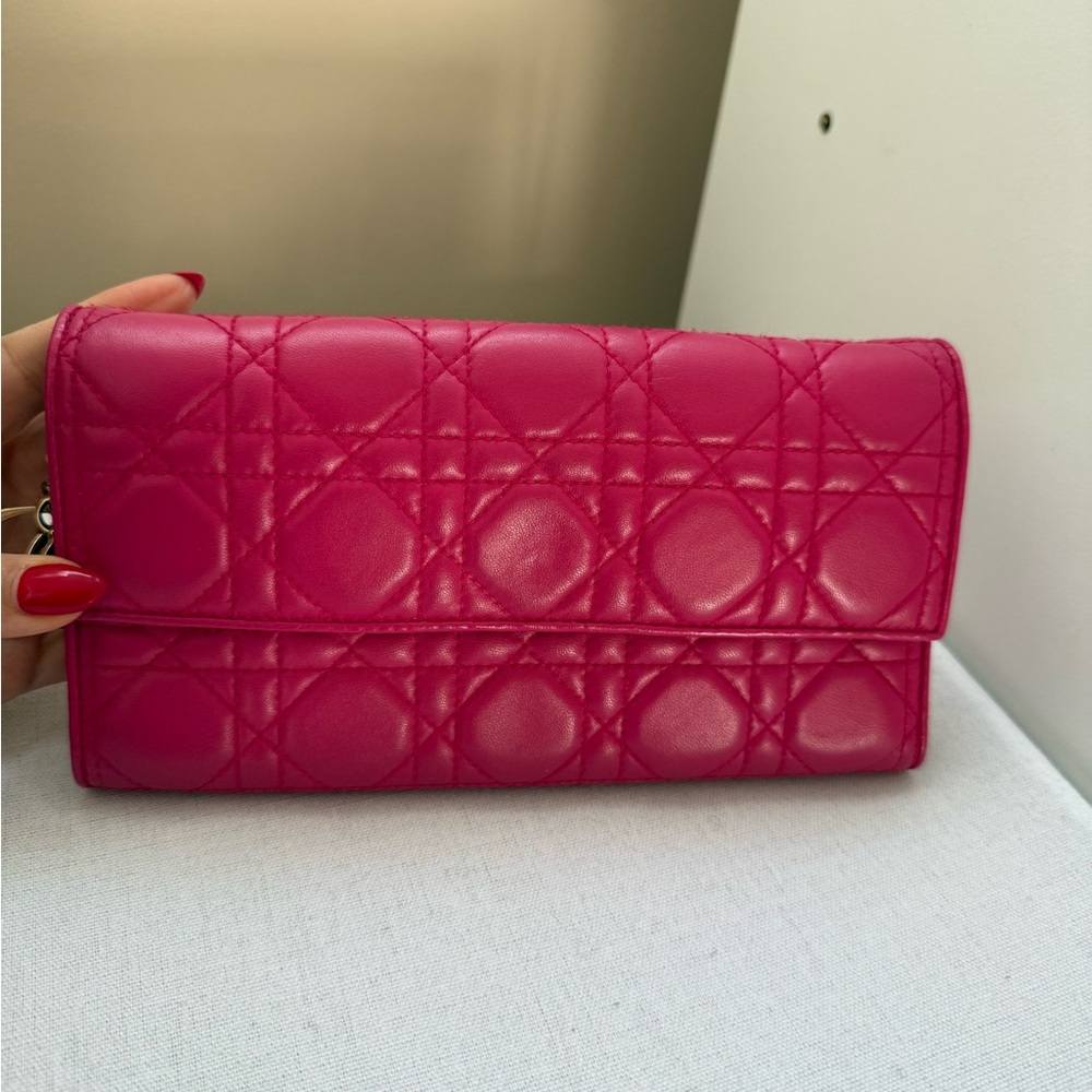 Dior Cannage Lambskin Lady Dior in Fuchsia - Picture 4 of 9